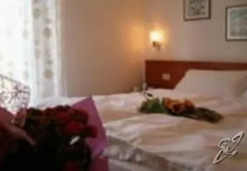 Tiziana Torri Del Benaco