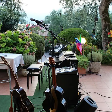 Tiziana 2* Torri Del Benaco