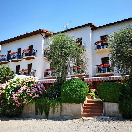 Tiziana Hotel 2*